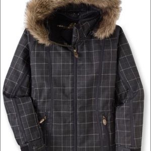 Obermeyer dolly insulated jacket. Perfect for ski